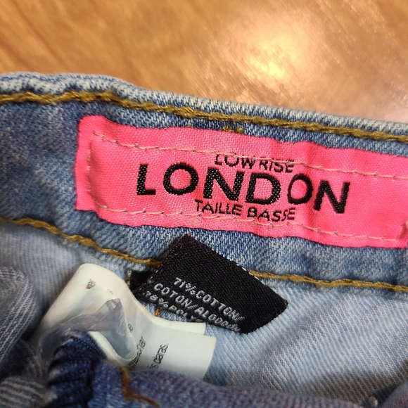 London low rise distressed jean shorts - Picture 6 of 7
